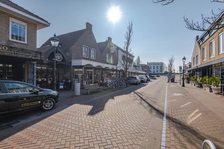 Photo 39 of Bachstraat 37