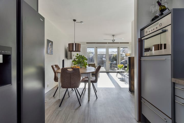 Photo 10 of Jan Palachstraat 32