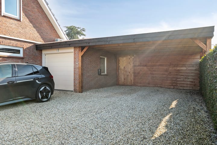 Foto 7 van Anthuriumweg 46