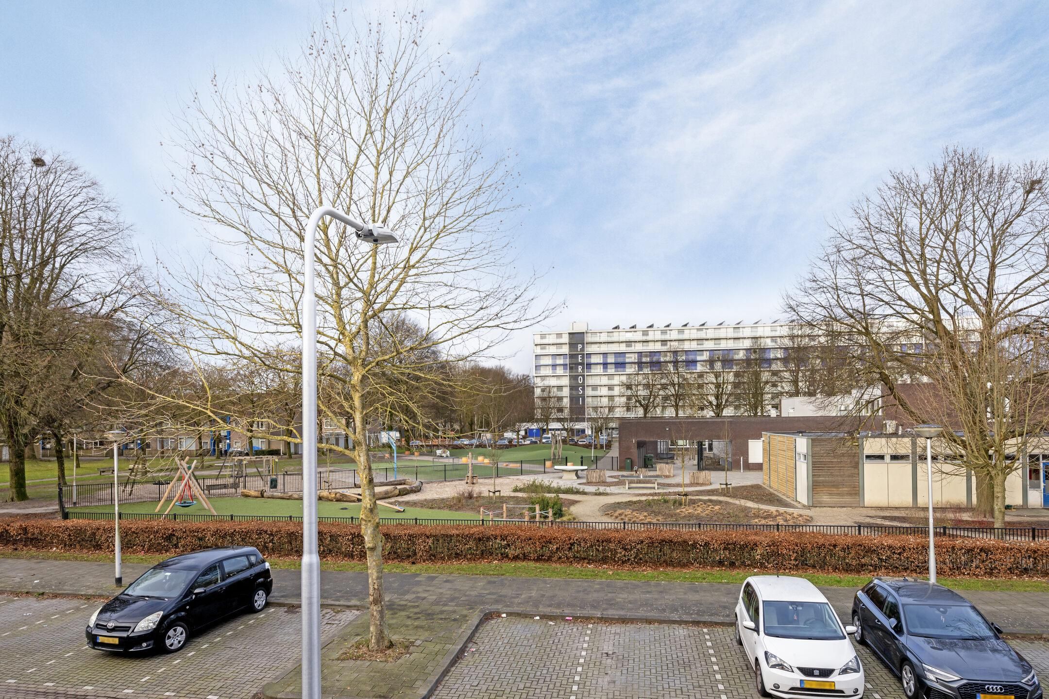 Photo 6 of Donizettistraat 78