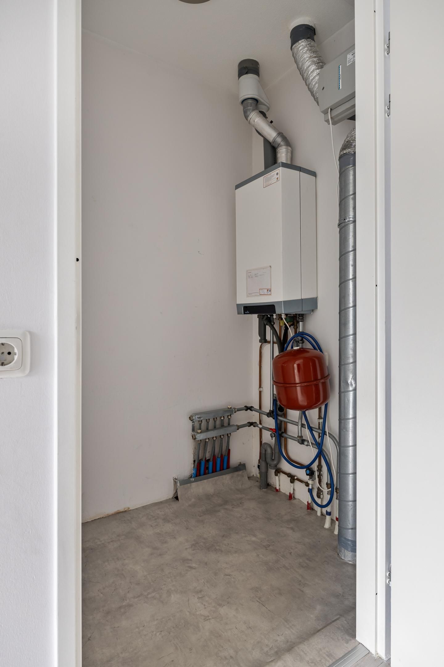 Photo 25 of Donizettistraat 78