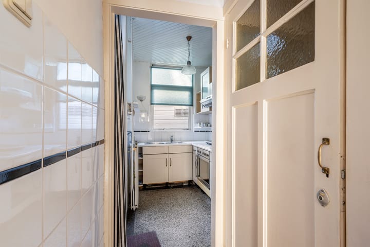 Photo 11 of Schepenstraat 4