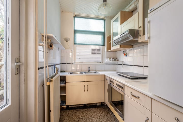 Photo 13 of Schepenstraat 4