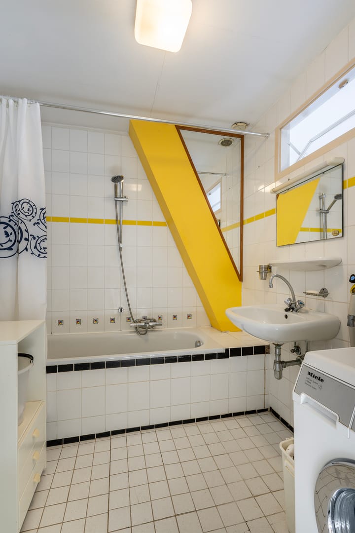 Photo 28 of Schepenstraat 4