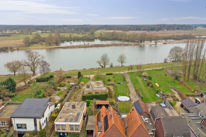 Foto 44 van Maasstraat 33-A