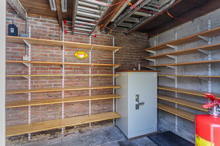 Foto 21 van Straat van Makassar 45