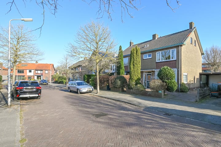 Foto 34 van Tesselschadeplantsoen 4