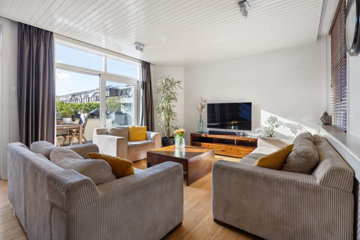 Foto 15 van Ampèrestraat 4