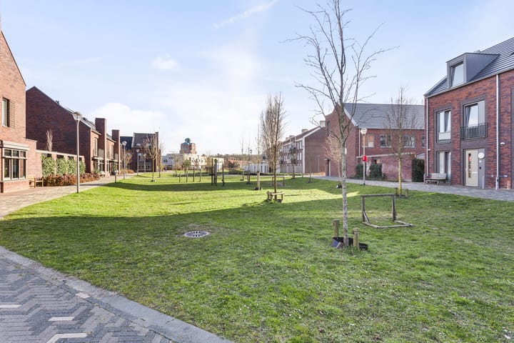 Foto 32 van Marie Curiestraat 1