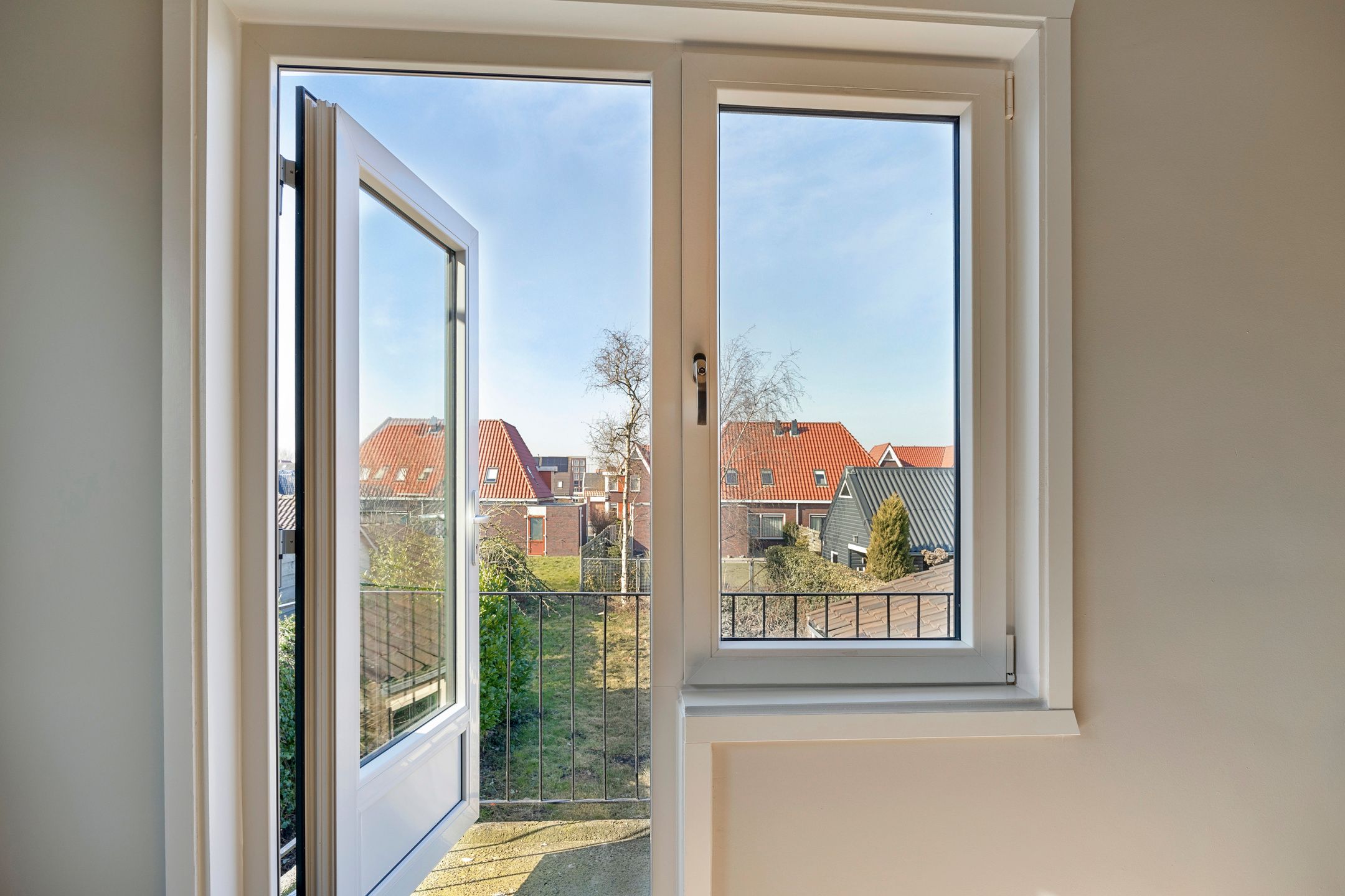 Foto 27 van Scharreweersterweg 36-B