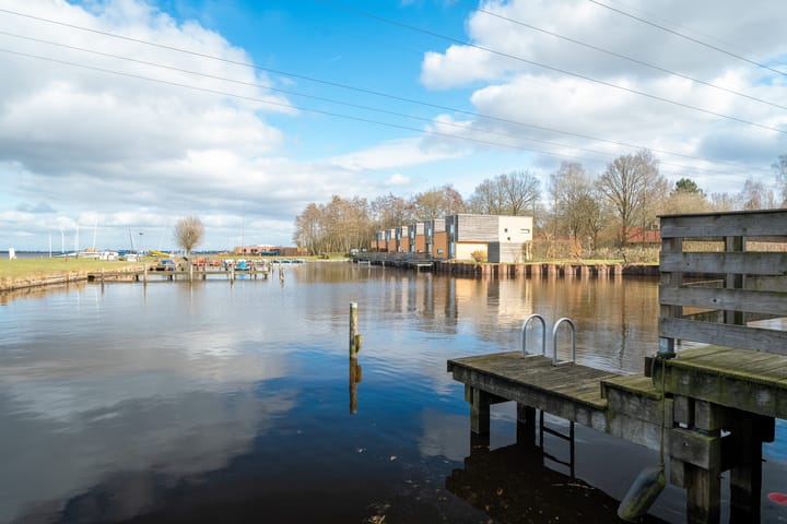 Photo 3 of De Bloemert 1-107