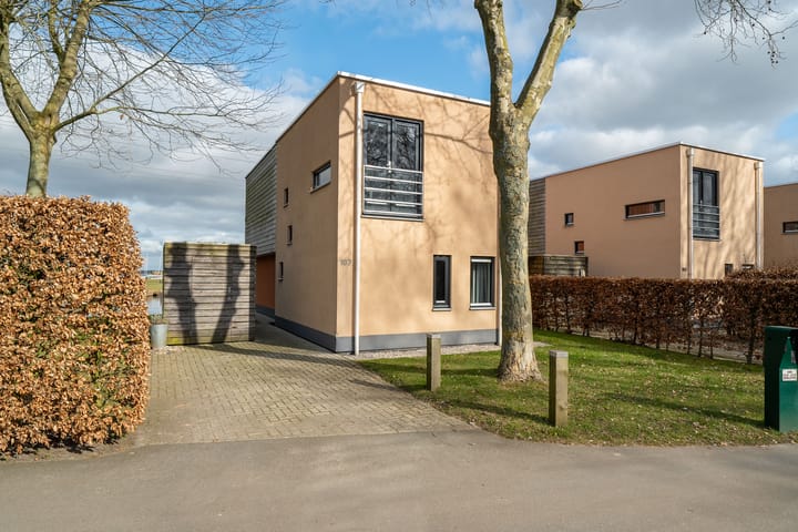 Photo 7 of De Bloemert 1-107