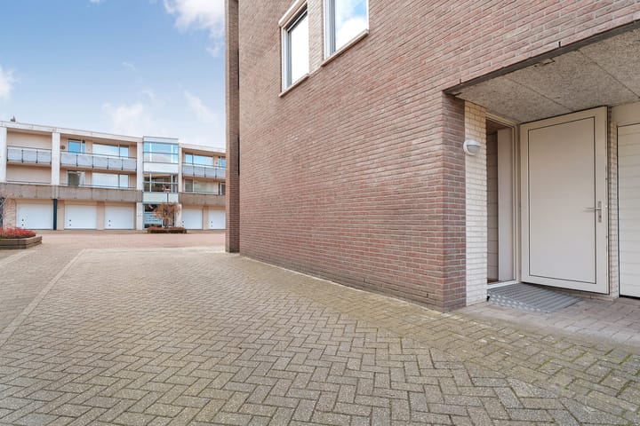 Foto 4 van Hondsroos 32-A