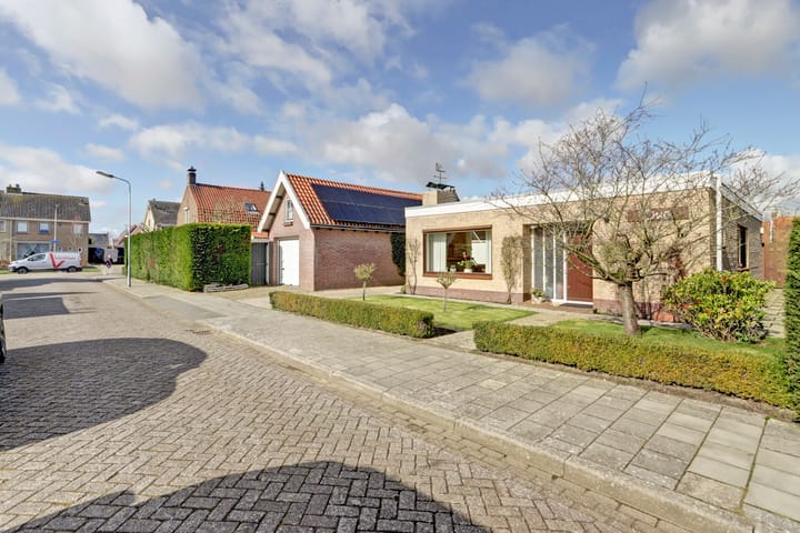 Photo 2 of A.Minderhoudstraat 1