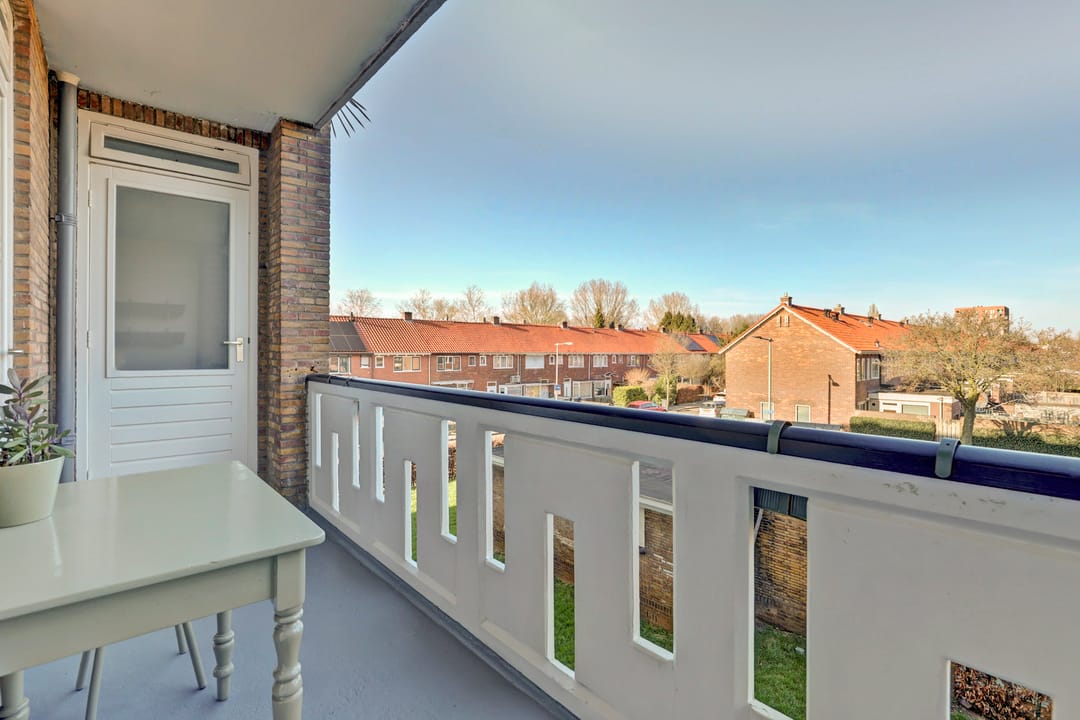 Photo 2 of Huissensestraat 101-2