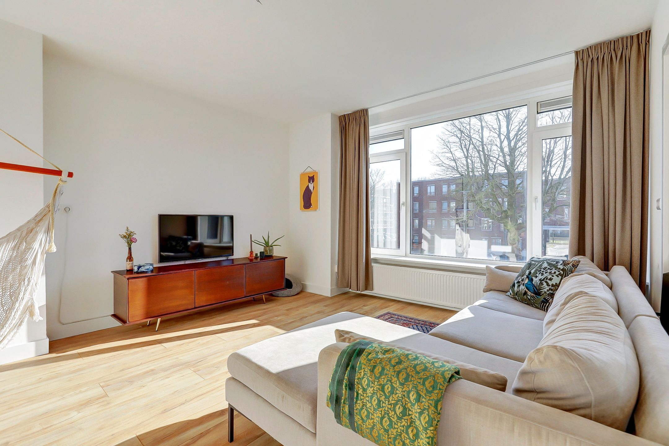 Photo 9 of Huissensestraat 101-2