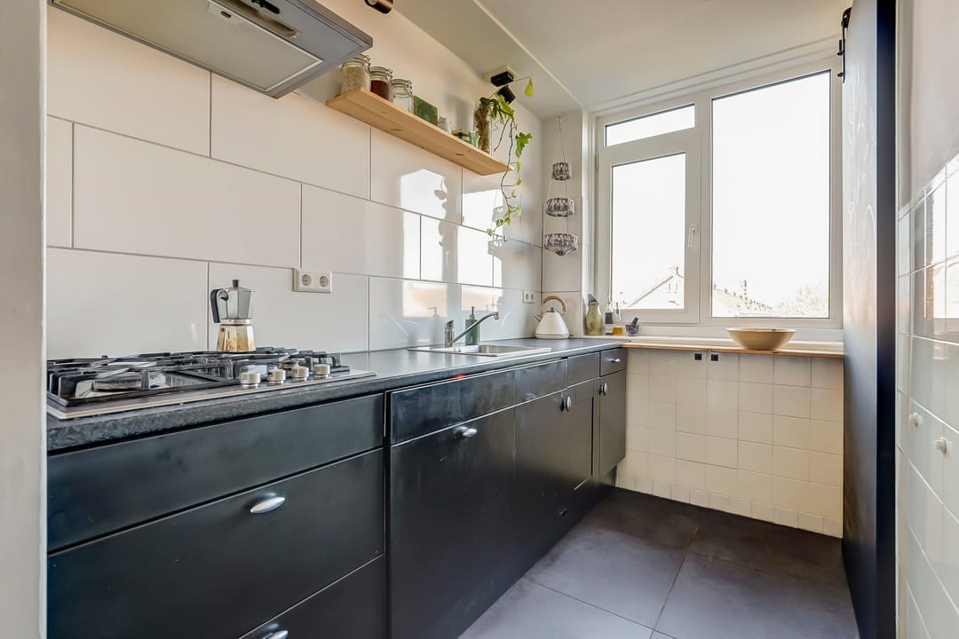 Photo 13 of Huissensestraat 101-2