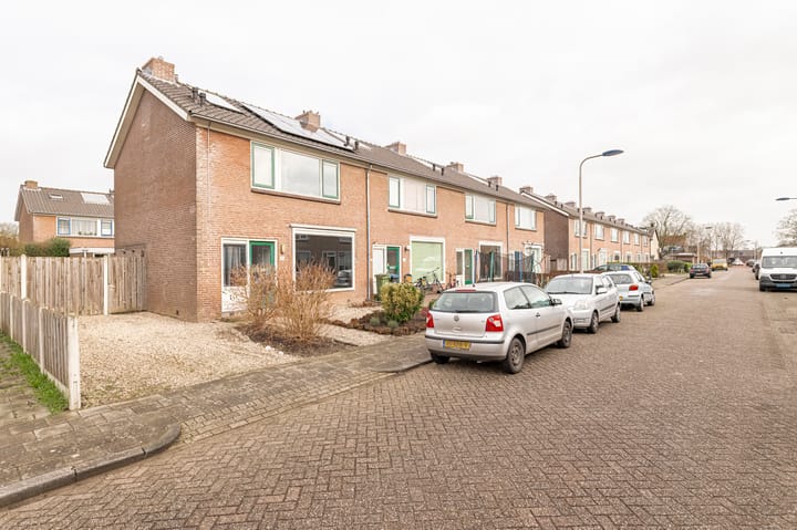 Foto 23 van van Hogendorpstraat 24