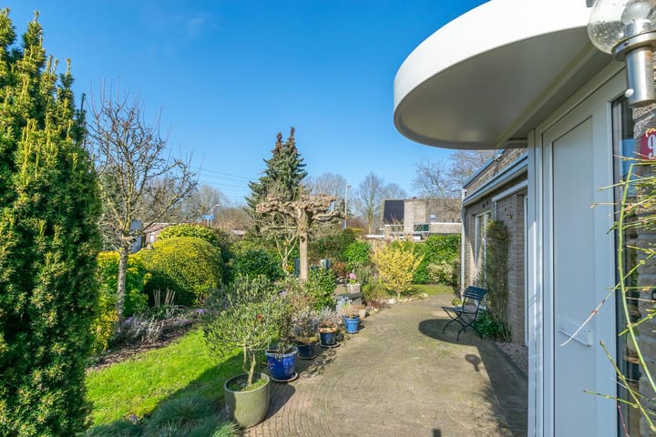 Foto 32 van Zwanebloem 9