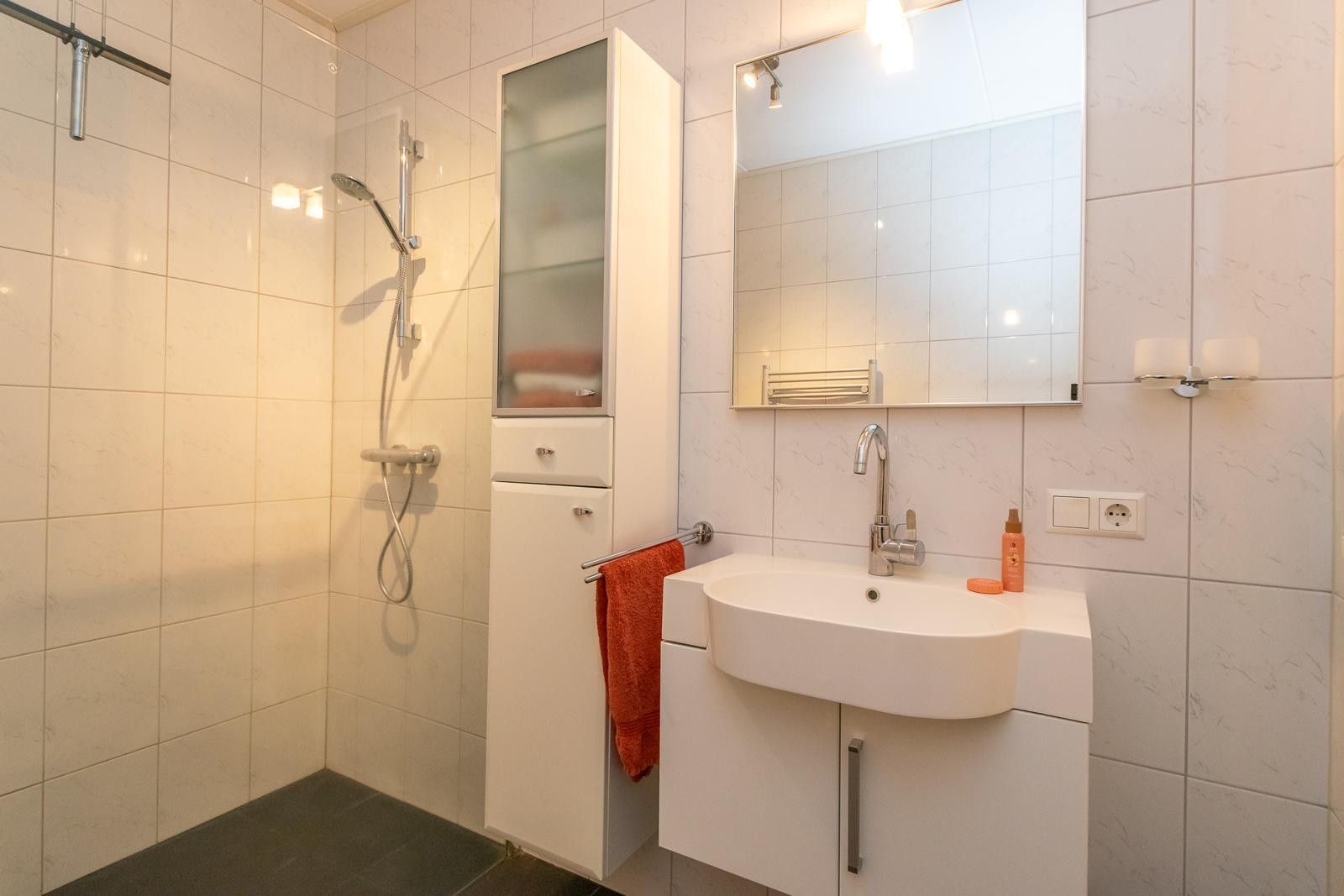 Foto 21 van Zwanebloem 9