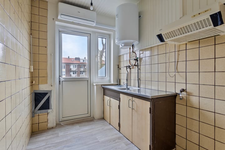 Foto 15 van Veerpolderstraat 80