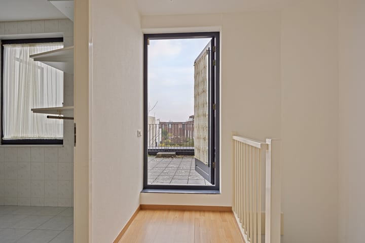 Foto 22 van Kingstonplantsoen 28