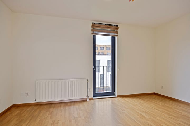 Foto 23 van Kingstonplantsoen 28