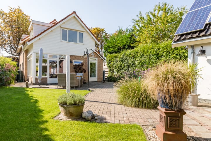 Foto 2 van Stationsweg 18