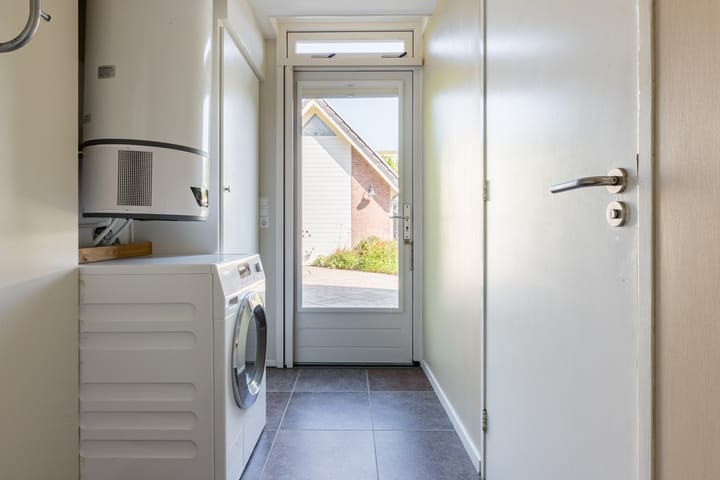 Photo 10 of Stationsweg 18