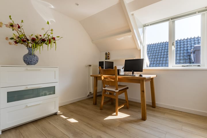 Photo 32 of Stationsweg 18