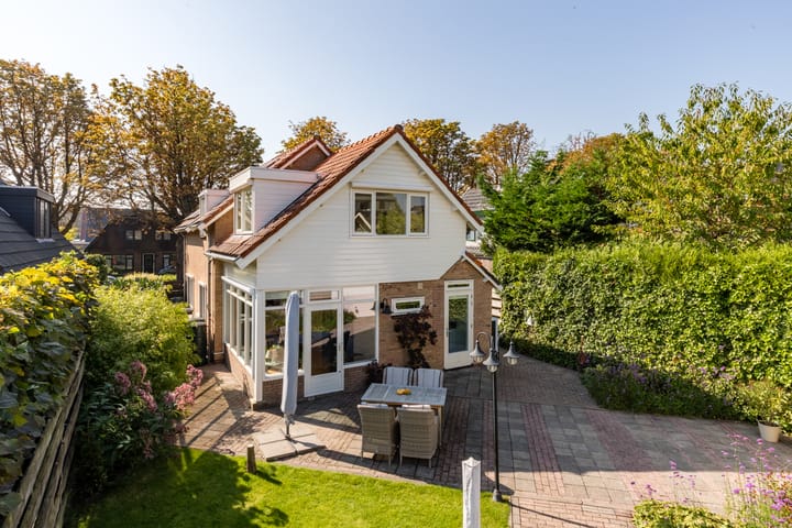 Photo 34 of Stationsweg 18