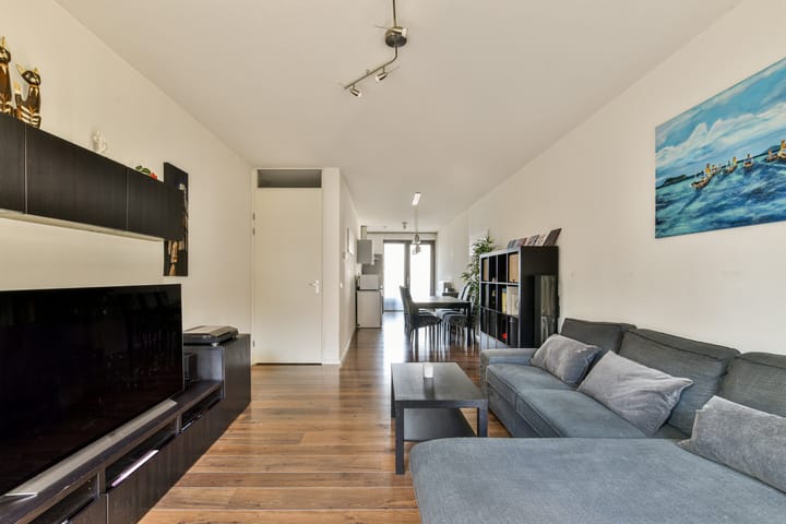 Foto 3 van Julius Pergerstraat 204