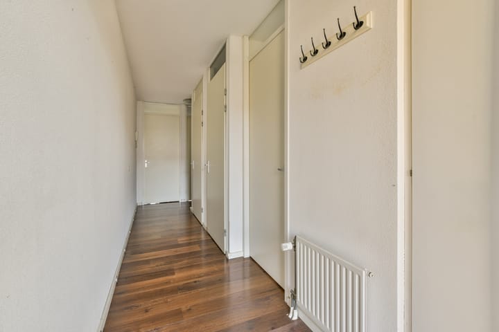 Foto 9 van Julius Pergerstraat 204