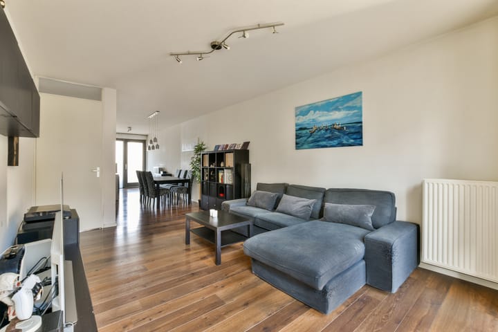 Foto 15 van Julius Pergerstraat 204