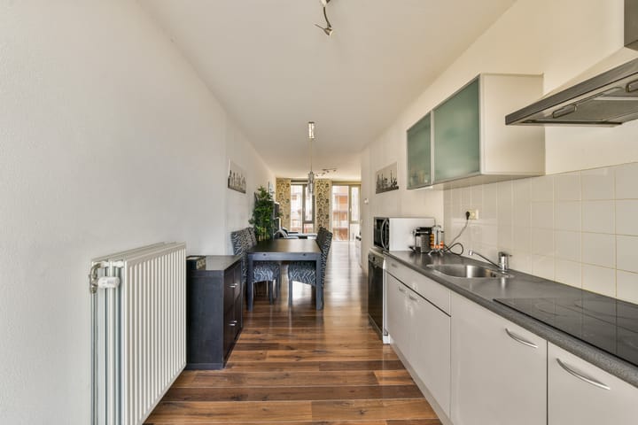 Foto 18 van Julius Pergerstraat 204