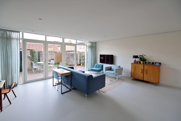 Foto 4 van Witte de Withlaan 2