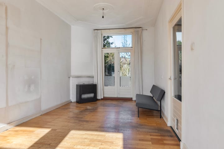 Photo 10 of Graaf Lodewijkstraat 12