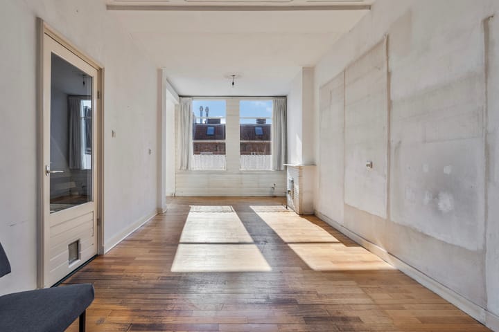 Photo 12 of Graaf Lodewijkstraat 12