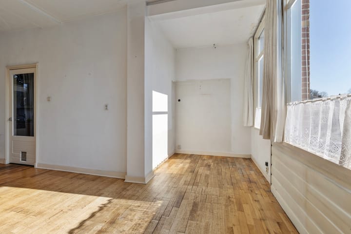 Photo 14 of Graaf Lodewijkstraat 12