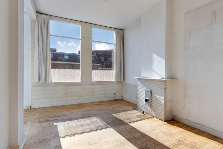 Photo 13 of Graaf Lodewijkstraat 12