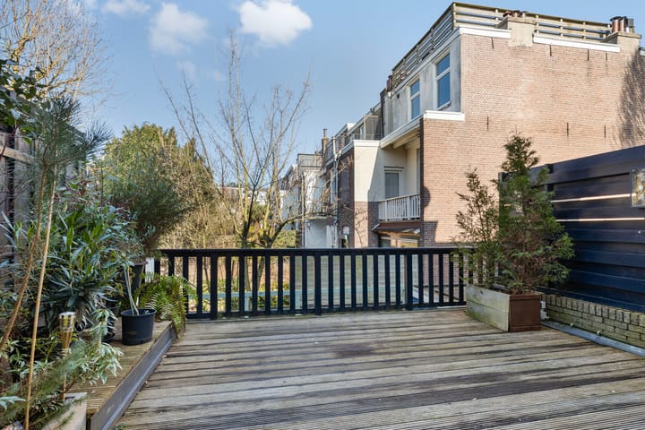 Photo 18 of Graaf Lodewijkstraat 12