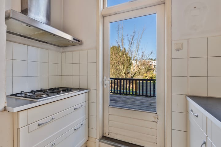 Photo 22 of Graaf Lodewijkstraat 12