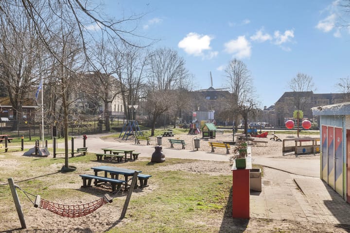 Photo 36 of Graaf Lodewijkstraat 12