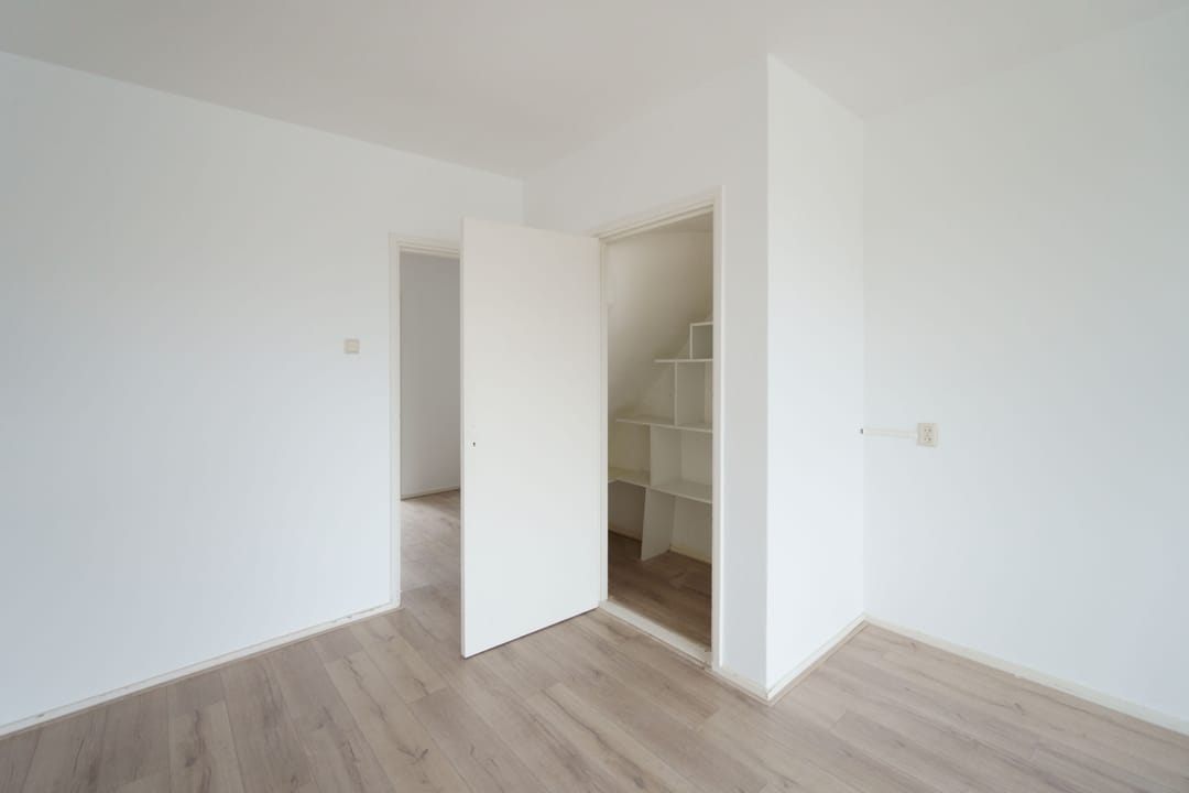 Photo 11 of van Tuyll van Serooskerkenstraat 7