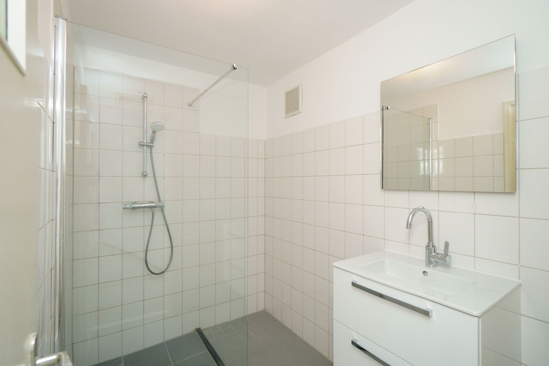 Photo 18 of van Tuyll van Serooskerkenstraat 7