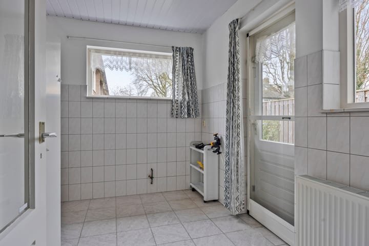 Photo 8 of Azurietstraat 37