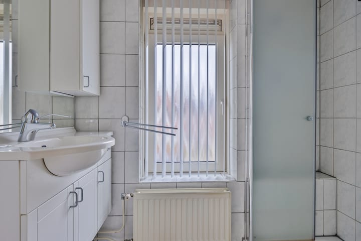 Photo 11 of Azurietstraat 37