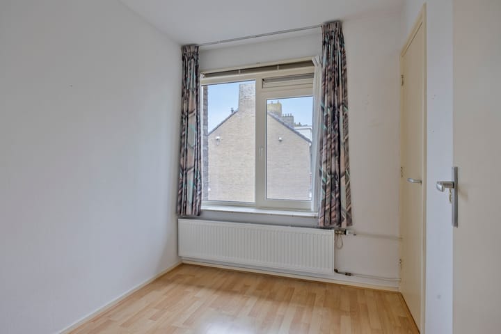 Photo 14 of Azurietstraat 37