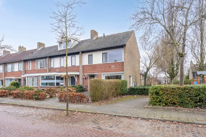 Photo 24 of Azurietstraat 37