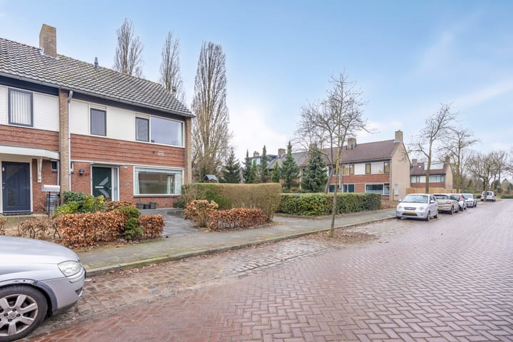 Photo 25 of Azurietstraat 37